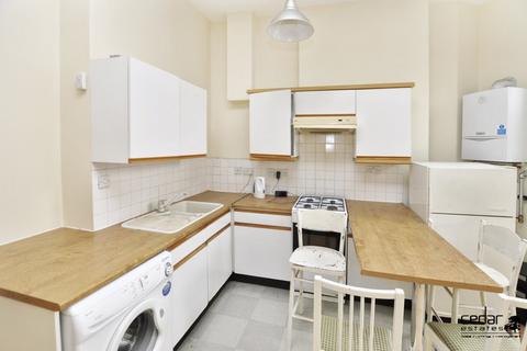 2 bedroom flat to rent, Finchley Road, Hampstead NW3