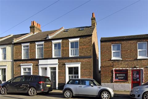 3 bedroom terraced house to rent, Alexandra Road, Windsor, Berkshire, SL4
