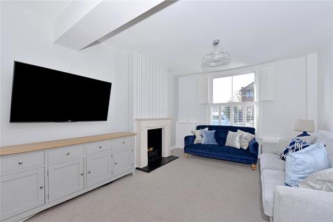 3 bedroom terraced house to rent - Alexandra Road, Windsor, Berkshire, SL4