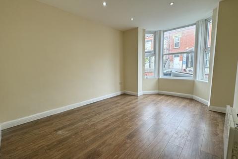 1 bedroom flat to rent, Sholebroke Place, Leeds, West Yorkshire