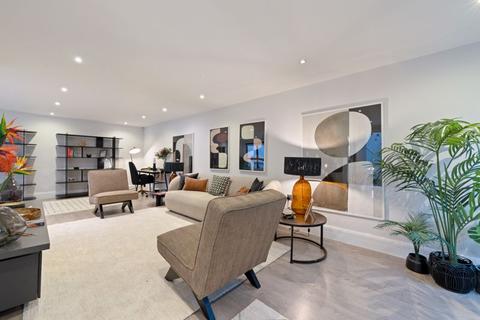 3 bedroom mews for sale - Whittlebury Mews East, Primrose Hill, London, NW1