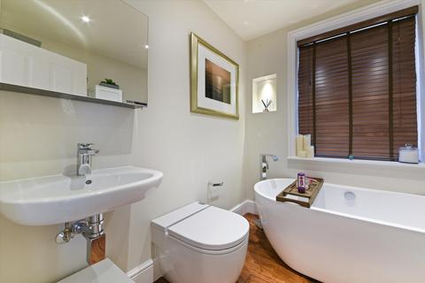 2 bedroom flat to rent - Onslow Road, Richmond, Surrey, TW10
