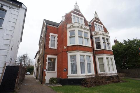 2 bedroom apartment to rent, 13 St Vincents Road, Westcliff-On-Sea