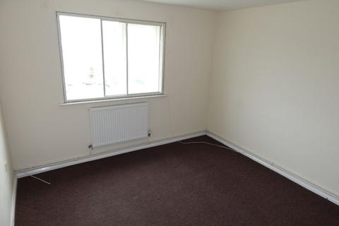 2 bedroom flat to rent - George Street, Dover
