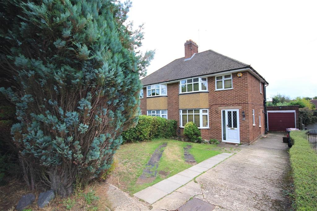 Norton Road, Letchworth Garden City, SG6 3 bed semidetached house £