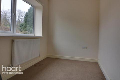 1 bedroom flat to rent, St Augustines Road, Wisbech