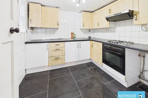 undefined, Squires Bridge Road, Shepperton
