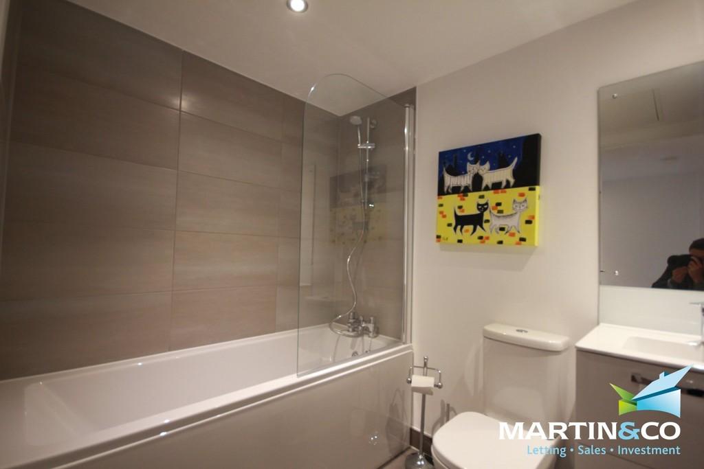 Apartment in Birmingham, Rea Valley, Digbeth - More