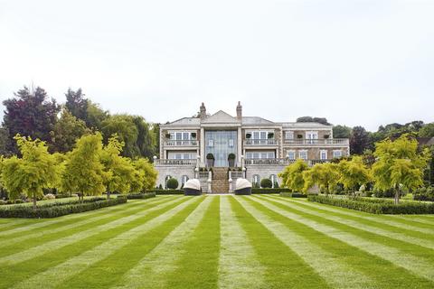 6 bedroom detached house for sale, High Beech, Loughton, Essex, IG10