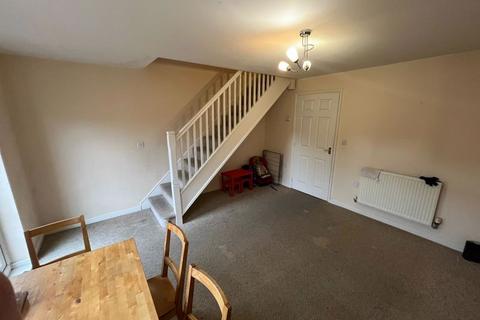 2 bedroom terraced house to rent, Shepherds Walk, Bristol