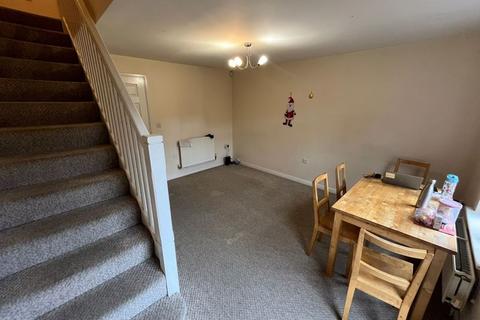 2 bedroom terraced house to rent, Shepherds Walk, Bristol