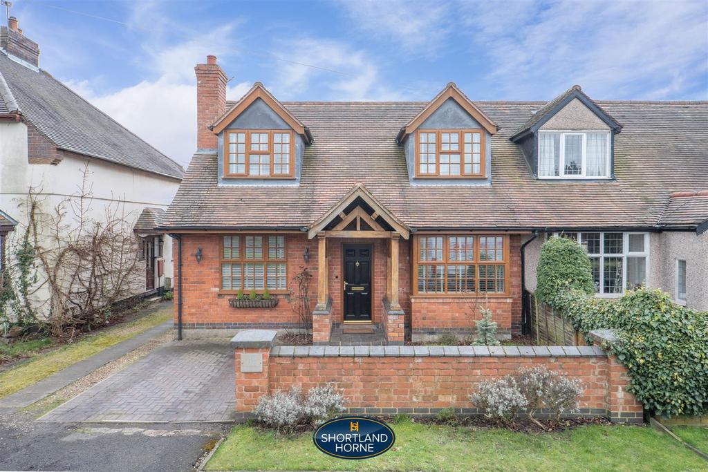 Bedworth Road, Bulkington, Bedworth 4 bed semidetached house £360,000