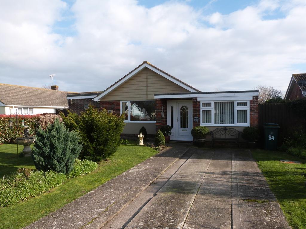 Sunnymead Drive, Selsey 4 bed detached bungalow £495,000