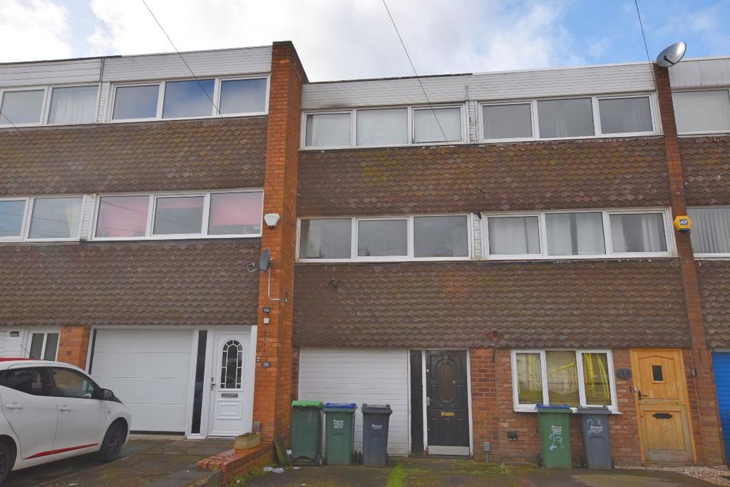 Merton Close, Oldbury 1 bed in a house share £350 pcm (£81 pw)