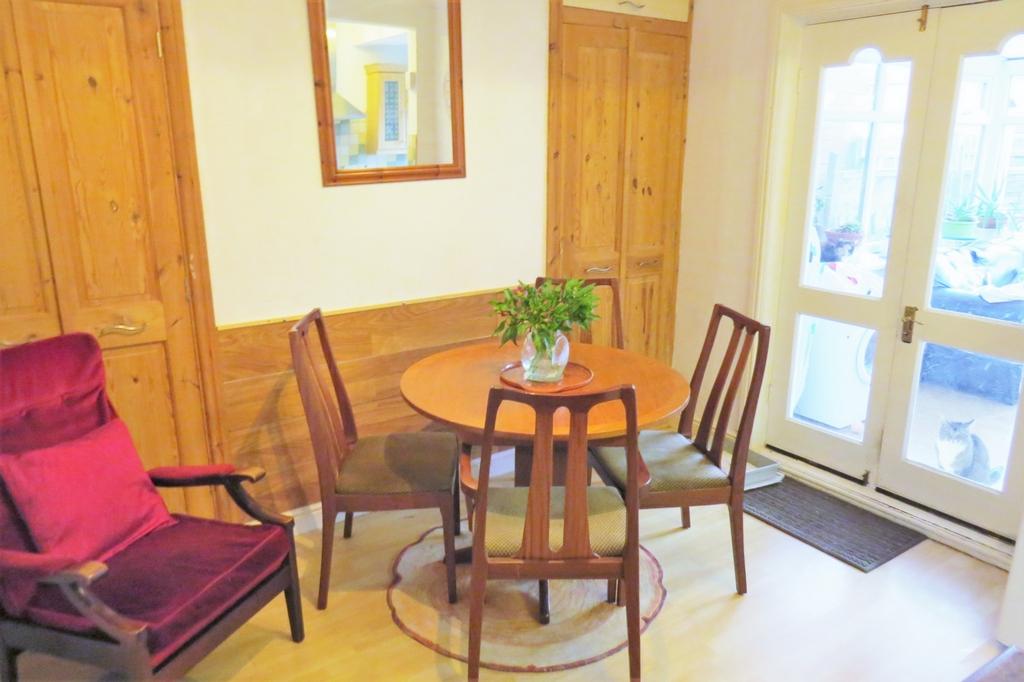 Canterbury Road, Redcar, TS10 3 bed semidetached house £109,500