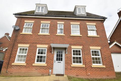 6 bedroom detached house to rent, The Runway, Hatfield AL10