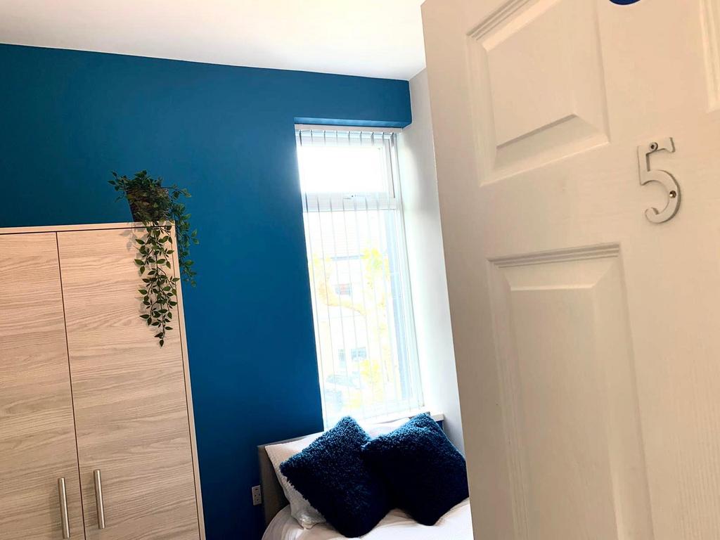 Room 5