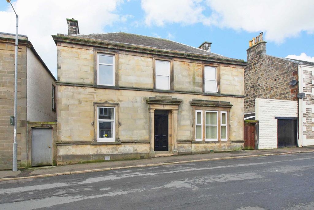 Graham Terrace, Stewarton 2 bed flat for sale £70,000