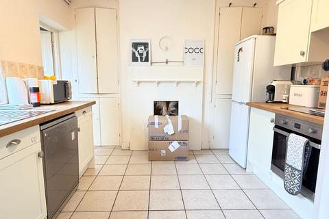 3 bedroom semi-detached house to rent, Wooddittion Rd, Newmarket - spacious property
