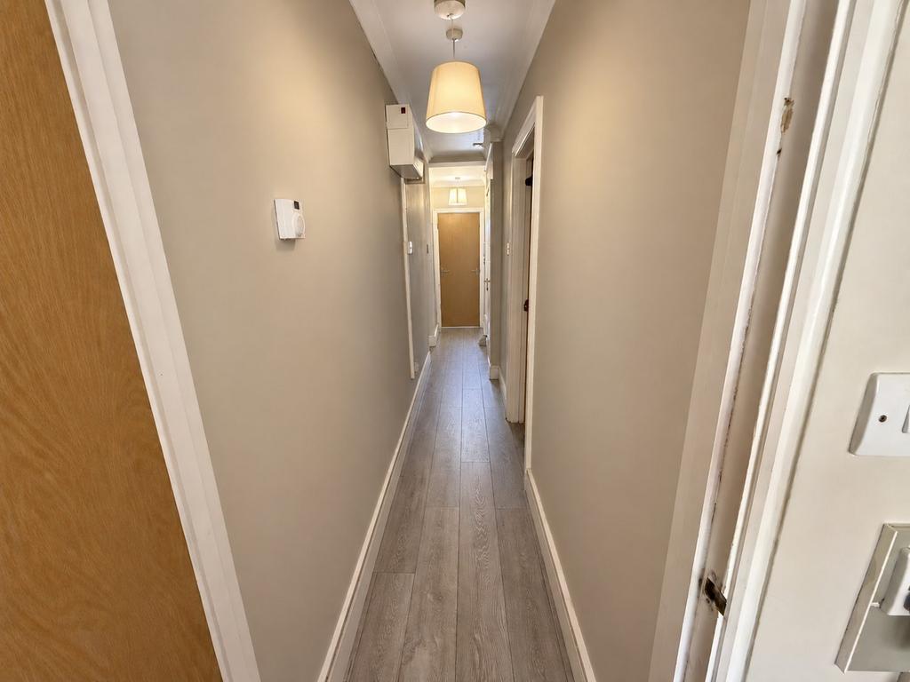 House in Southampton - More