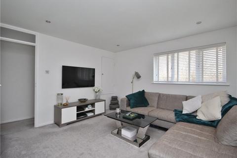 1 bedroom maisonette to rent, Harms Grove, Guildford, Surrey, GU4