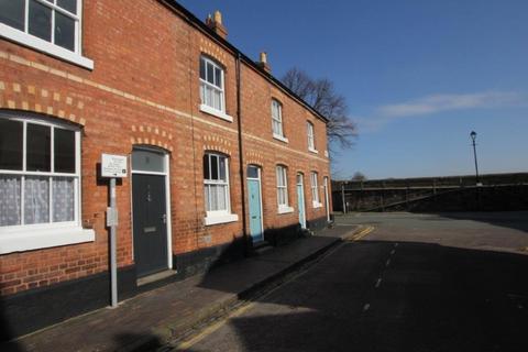 2 bedroom terraced house to rent, Albion Place, Chester