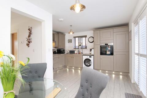 124 Brynteg Green, Beddau, Pontypridd, CF38 2PT
