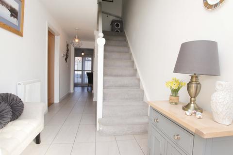 124 Brynteg Green, Beddau, Pontypridd, CF38 2PT