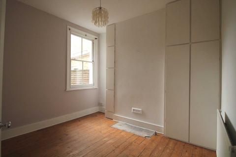1 bedroom flat to rent, Mafeking Avenue, Brentford