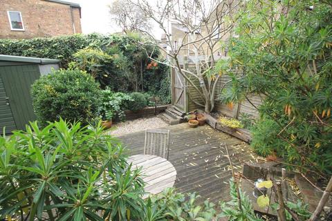 1 bedroom flat to rent, Mafeking Avenue, Brentford