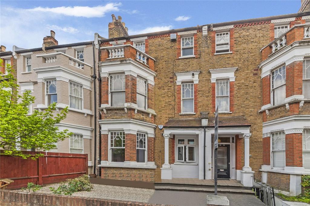 Apartment in West Hampstead - View 3