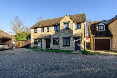 2 bedroom end of terrace house to rent - Waites Close, Aston, OX18