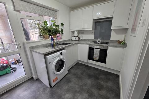2 bedroom semi-detached house to rent, Coniston Road, Flitwick, MK45