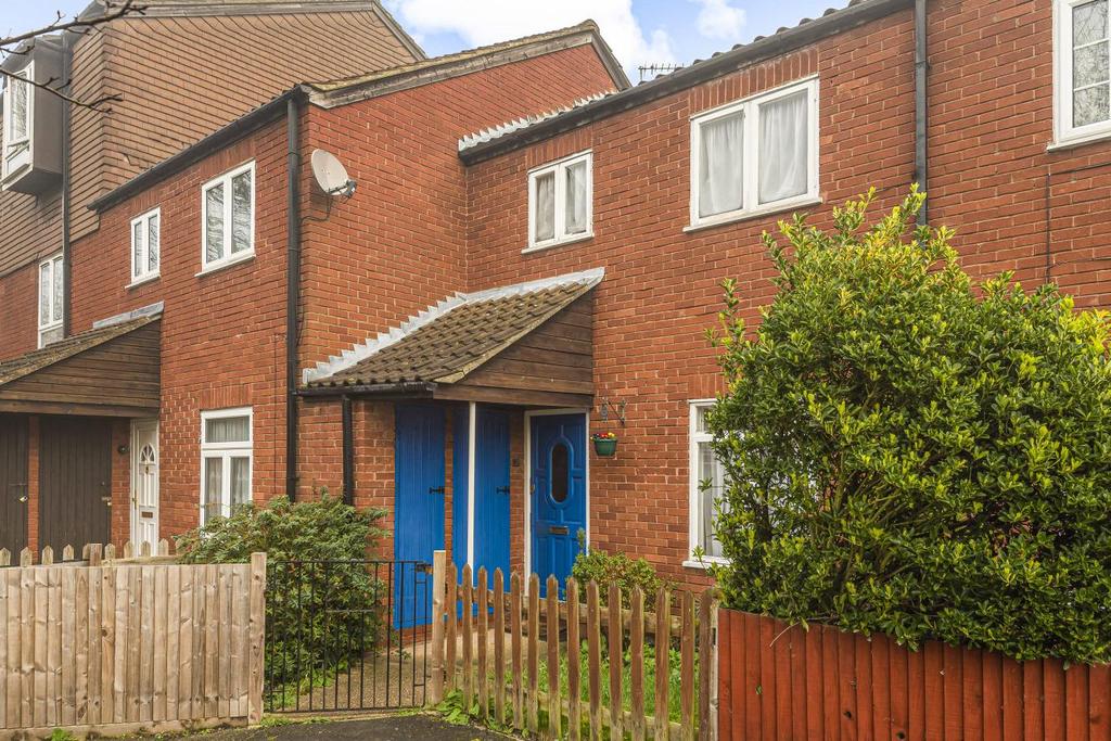 St. Pauls Close, Ealing 3 bed terraced house £575,000