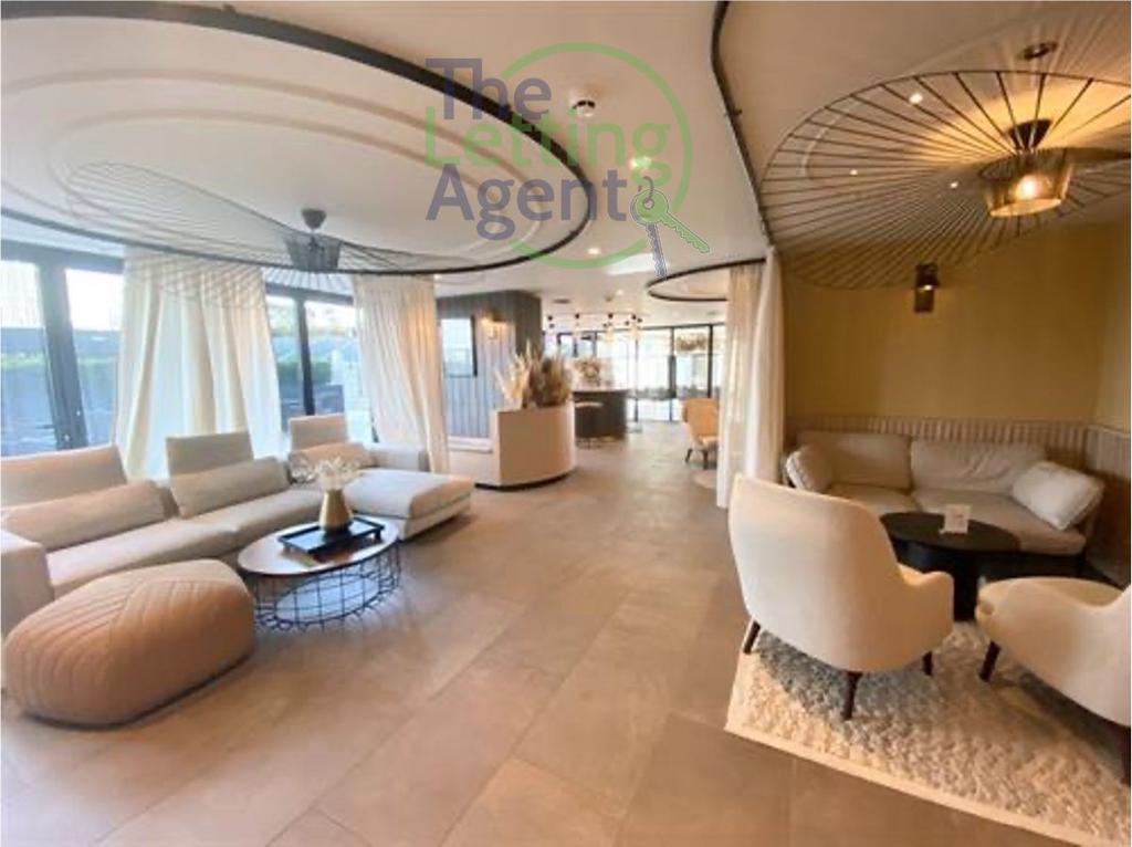 Communal Garden Room