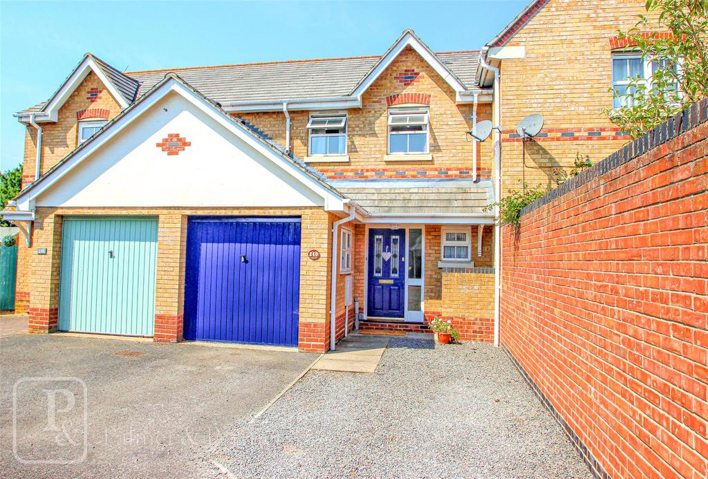 Chinook, Highwoods, Colchester, Essex, CO4 2 bed terraced house to rent