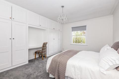 1 bedroom apartment to rent, Sheendale Road,  Richmond,  TW9