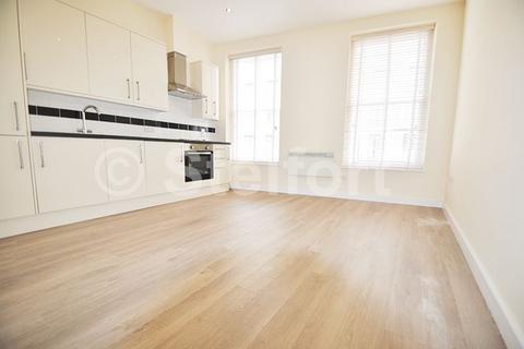 1 bedroom apartment to rent, Holloway Road, London, N7