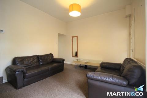 3 bedroom terraced house to rent, Gordon Road, Harborne, B17