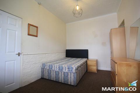 3 bedroom terraced house to rent, Gordon Road, Harborne, B17