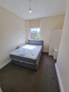 1 bedroom flat to rent, Davenport Avenue, M20