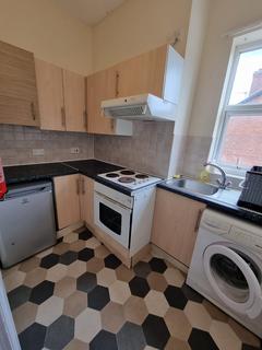1 bedroom flat to rent, Davenport Avenue, M20
