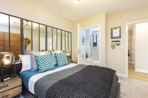 3 bedroom flat to rent, Emer Court, Tottenham, N17