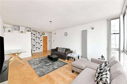 1 bedroom apartment to rent, Quadrangle Tower, Cambridge Square