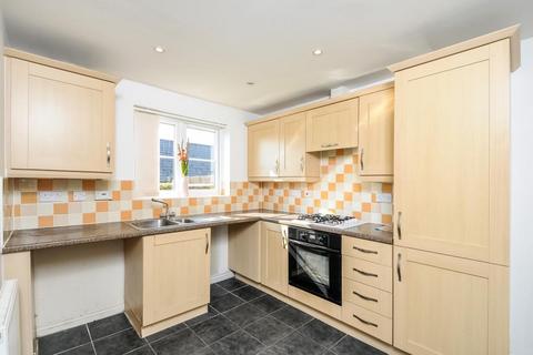 3 bedroom end of terrace house to rent, Carterton,  Oxfordshire,  OX18