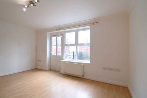 2 bedroom apartment to rent, Florence Road, Bournemouth BH5