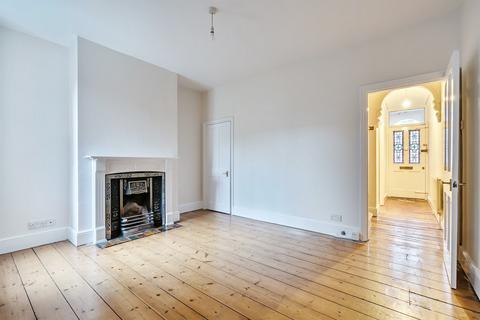 3 bedroom terraced house to rent, Radstock Road, Reading, RG1