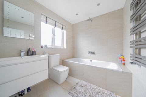 90 Melthorne Drive, Ruislip, HA4 0TR
