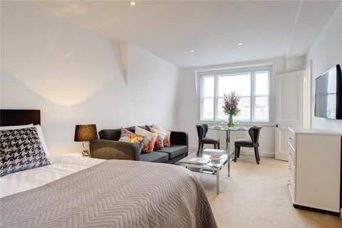 Studio to rent, Hill Street, London