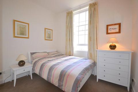 1 bedroom terraced house to rent, Claverton Street, Pimlico, London, SW1V